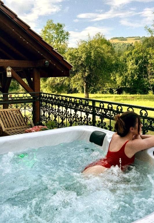 Apartamenty Agroturystyczne Papiernia dla 2 osób Gorce, Sauna i Jacuzzi, hotel blisko dworca Niedźwiedź