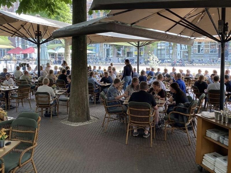 Grand Café Royal, okolice dworca Deventer