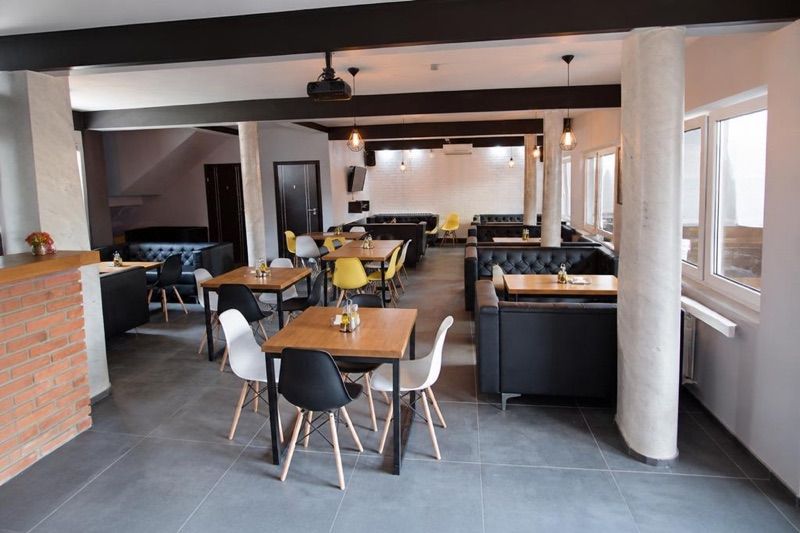 Pizzeria Rawiola, okolice dworca Nowa Sarzyna