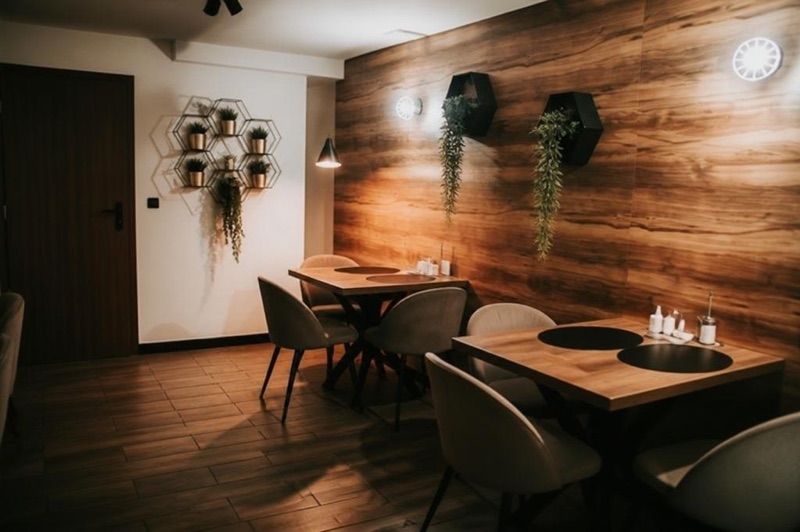 RESTAURACJA APOLLO, okolice dworca Nowy Sącz