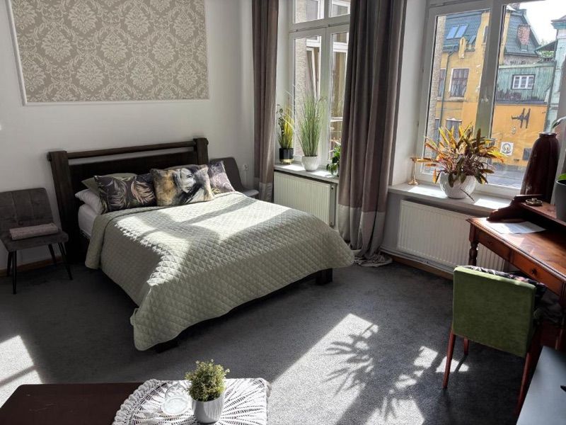 Apartamenty Stare Miasto Jagielloński Parking, hotel blisko dworca Nowy Sącz