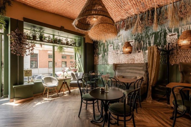 Cafe Bistro Botanica, okolice dworca Nowy Targ