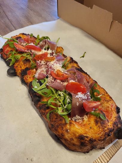 Przystanek Pizza, okolice dworca Nowy Tomyśl