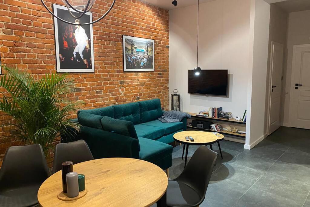 Stylowy apartament tuż przy Rynku, nocleg blisko dworca Ostrów Wielkopolski