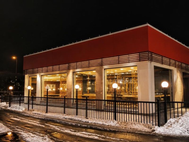 KFC Pabianice, okolice dworca Pabianice
