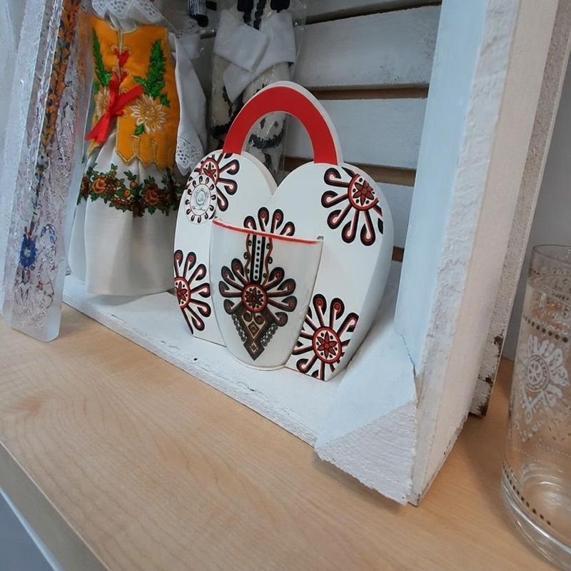 Szczepanik Jolanta. Kiosk z pamiątkami i upominkami, sklep przy dworcu Piwniczna-Zdrój