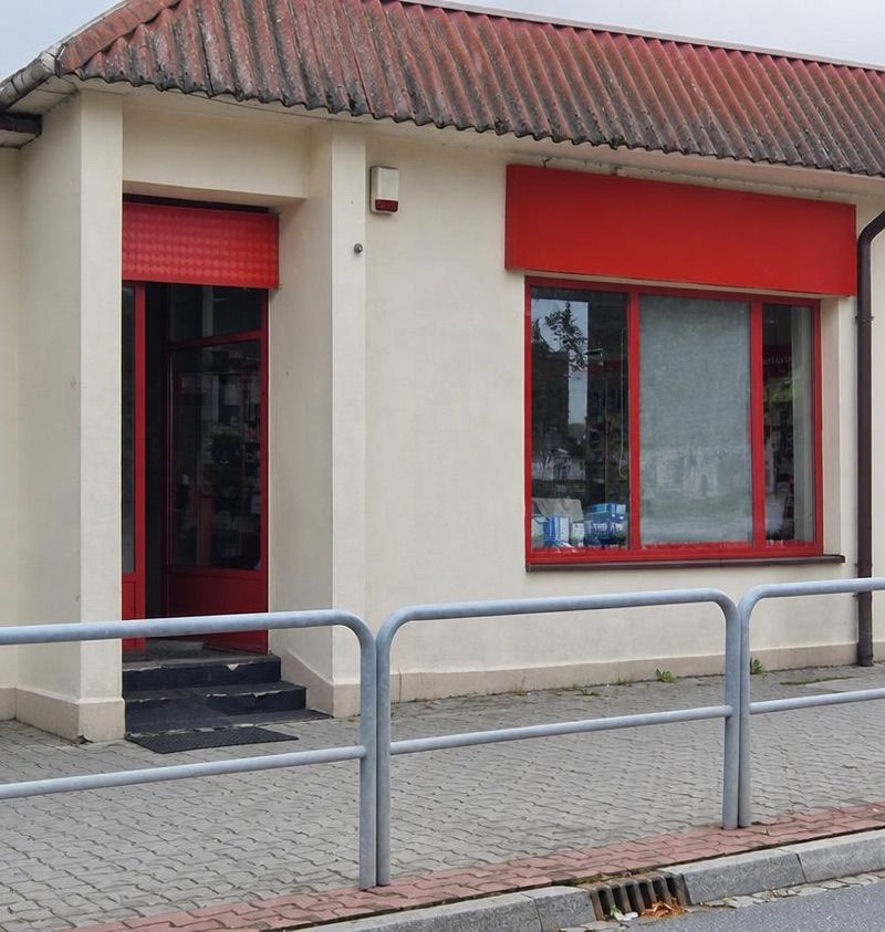 Apteka, sklep przy dworcu Piwniczna-Zdrój