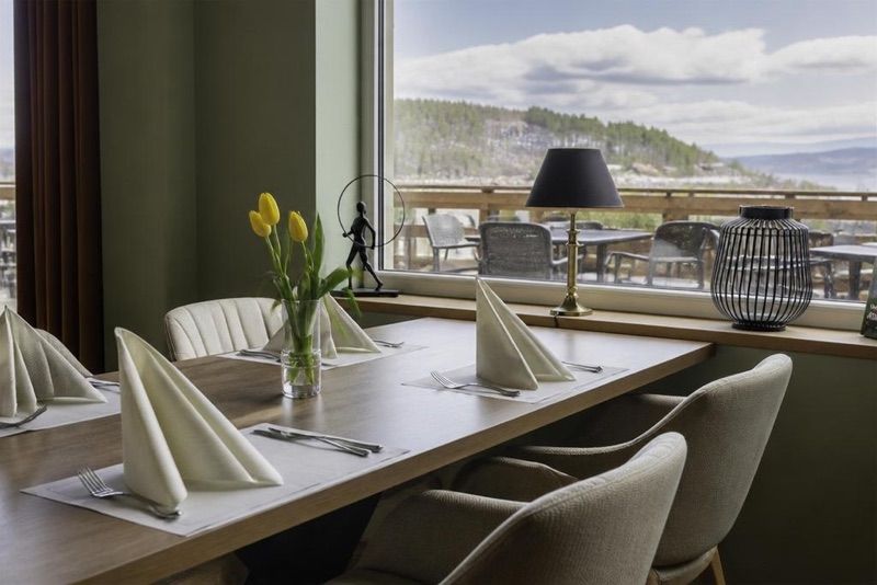 Restauracja Góralka, okolice dworca Polanica-Zdrój