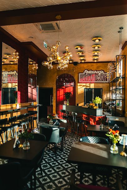 Restauracja Broadway, okolice dworca Pruszcz Gdański