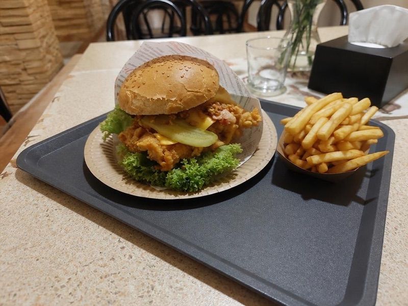 Chicken Bar, okolice dworca Rogoźno Wielkopolskie