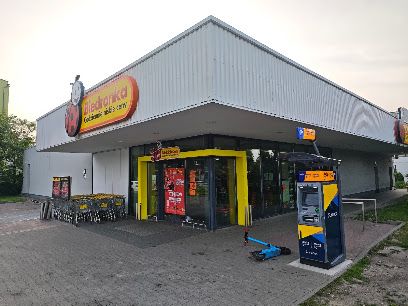 Biedronka, sklep przy dworcu Siedlce
