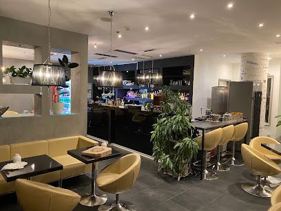 MOD Cafébar, okolice dworca Železničná stanica Bratislava-Petržalka