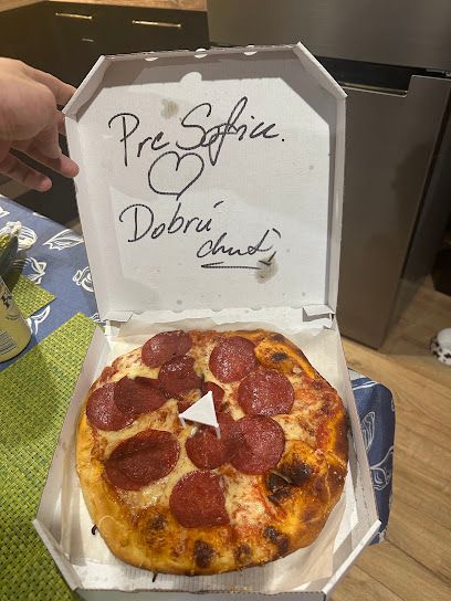 Pizza Bene, okolice dworca Železničná stanica Bratislava-Petržalka