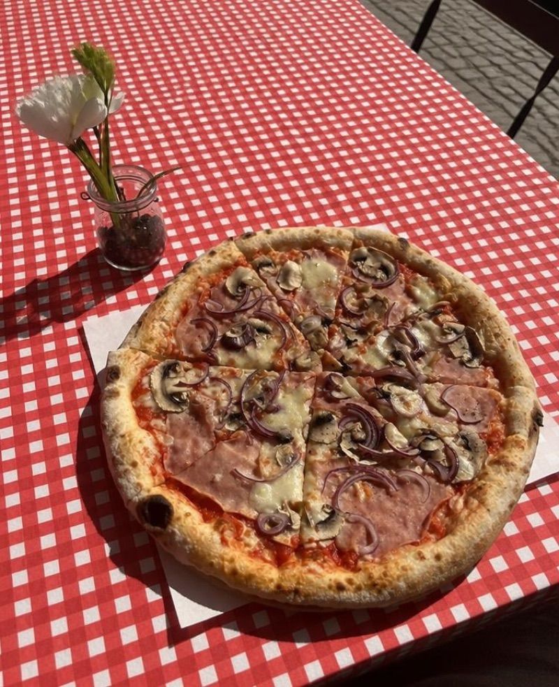 Crosta Pizza&Naleśniki, okolice dworca Słupsk