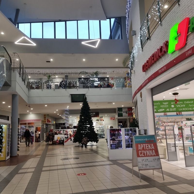 Galeria Podkowa, galeria handlowa w pobliżu dworca Słupsk