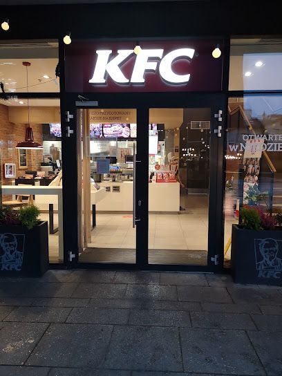 KFC Sopot Dworcowa, okolice dworca Sopot