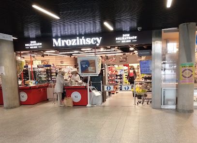 Delikatesy Spożywcze Mrozińscy, sklep przy dworcu Sopot
