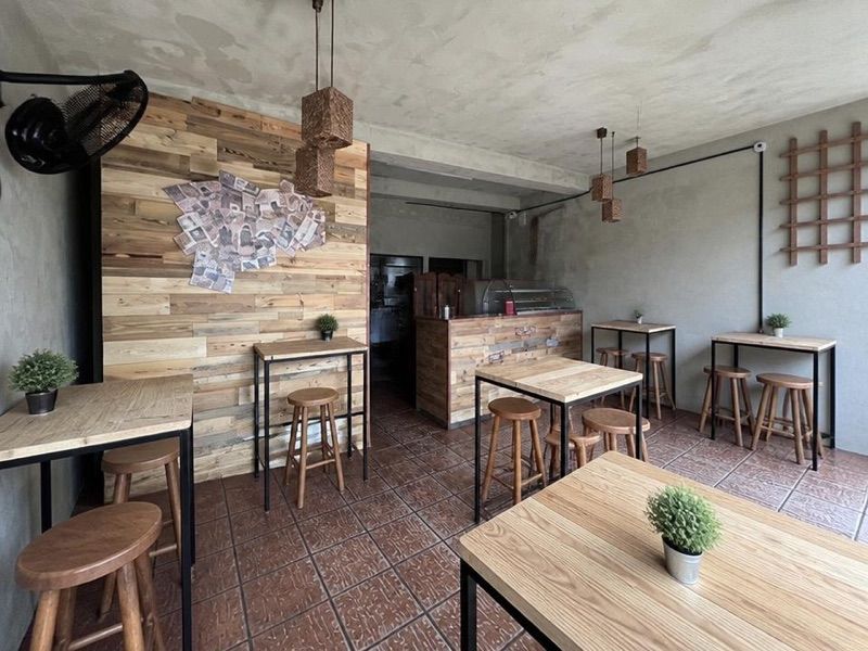 U Dużego Kowboja, okolice dworca Starachowice