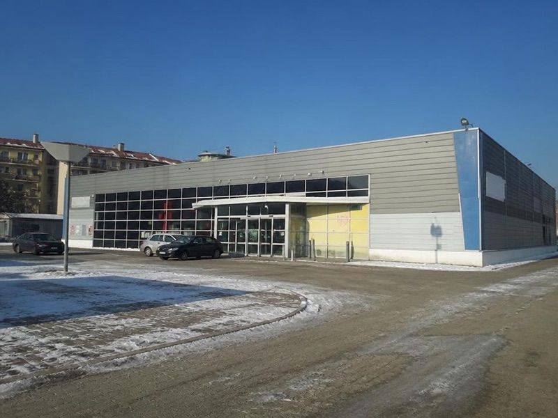 Carrefour Market, sklep przy dworcu Starachowice
