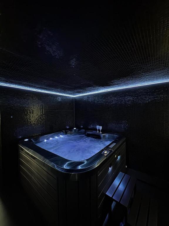 Moonlight jacuzzi, nocleg blisko dworca Stargard