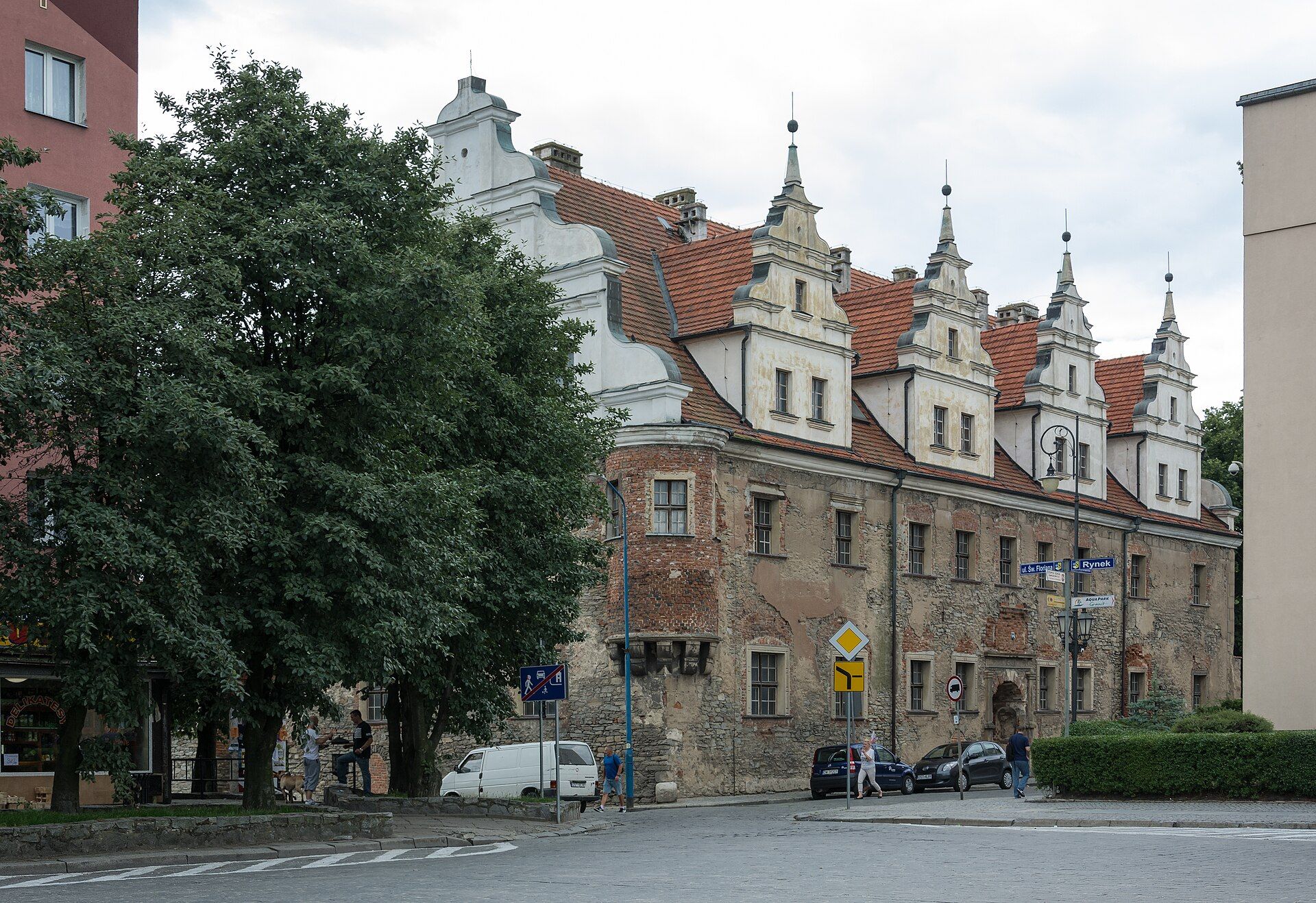 Dom Książąt Brzeskich, atrakcja w pobliżu dworca Strzelin