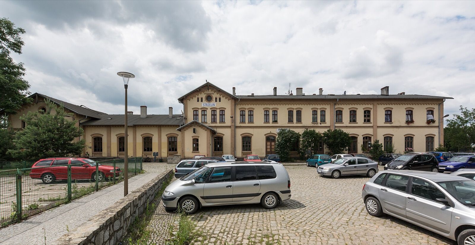 Dworzec Strzelin