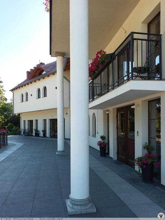 Villa Parkova Strzelin, hotel blisko dworca Strzelin