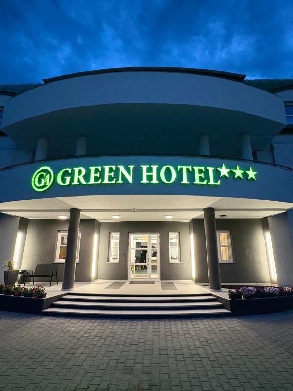 Green Hotel, hotel blisko dworca Świebodzin