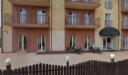 Świnoujście, sklep przy dworcu Świnoujście