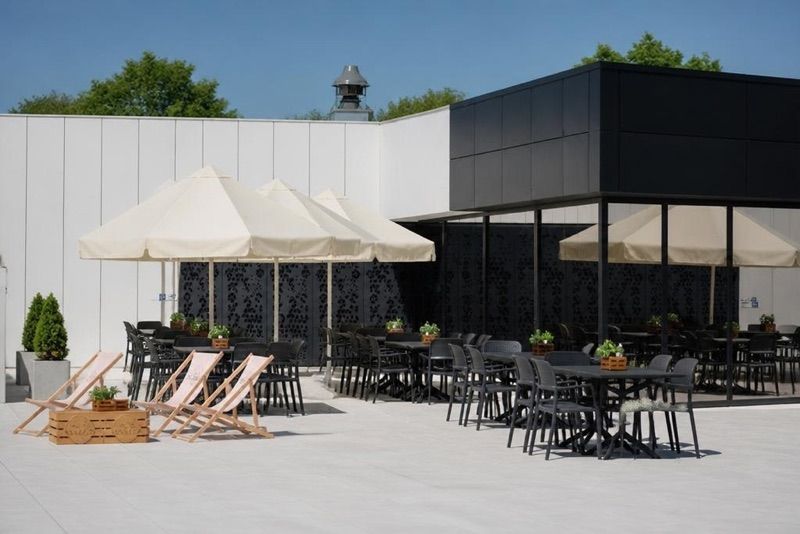 Pizzeria & Restaurant O.K., okolice dworca Dąbie