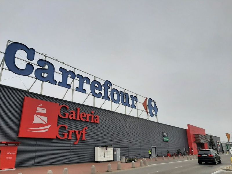 Galeria Gryf, galeria handlowa w pobliżu dworca Dąbie