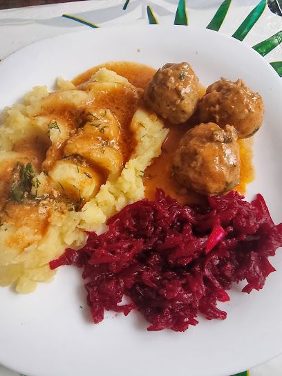 Bistro Rajski Ogród, okolice dworca Dworzec kolejowy Szczecinek