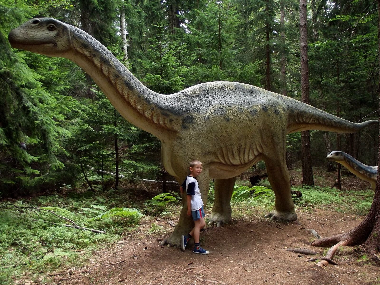 Dinopark Szklarska Poręba, atrakcja w pobliżu dworca Szklarska Poręba Dolna
