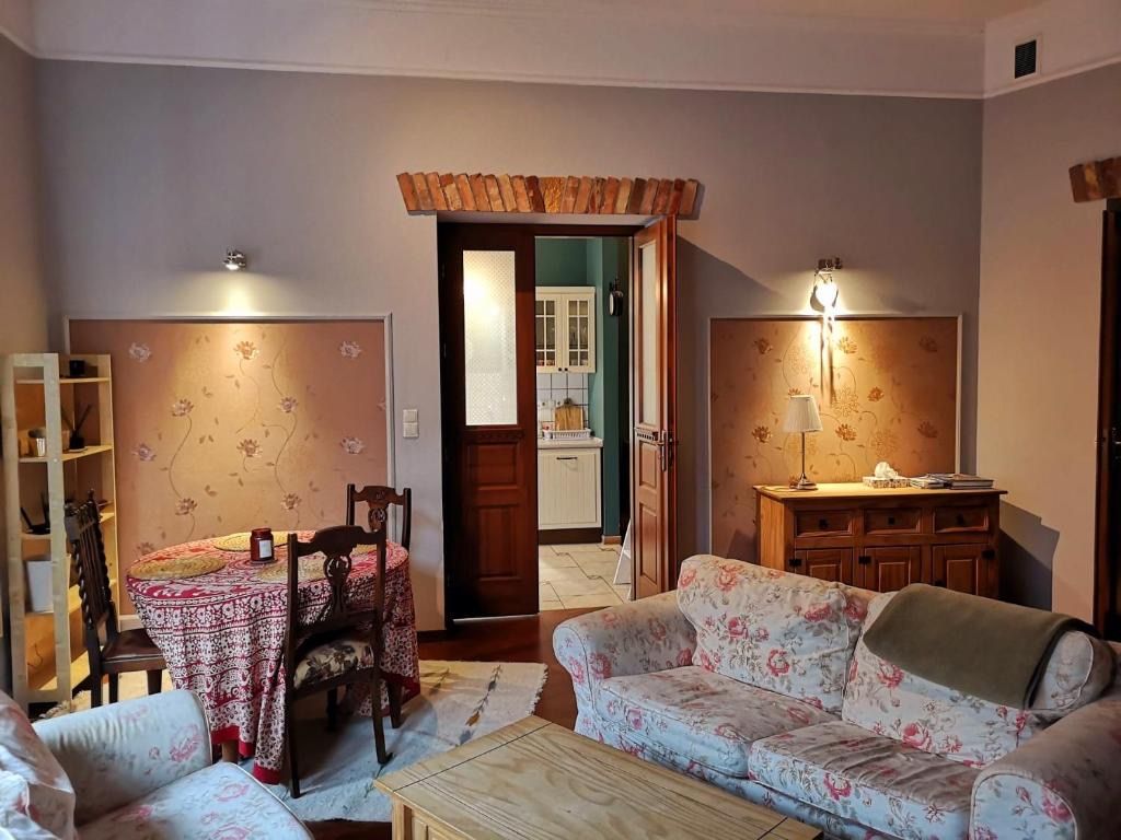 Charlotte Apartment, hotel blisko dworca Tarnów
