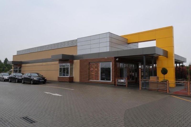 Restauracja McDonald's, okolice dworca Tczew