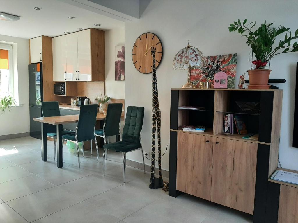 Apartament Renii, nocleg blisko dworca Tomaszów Mazowiecki