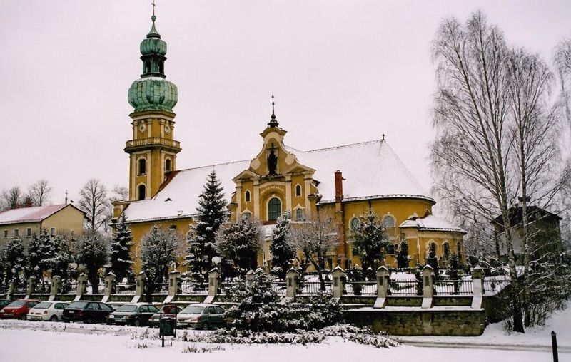 Bazylika św. Marii Magdaleny, atrakcja w pobliżu dworca Tychy