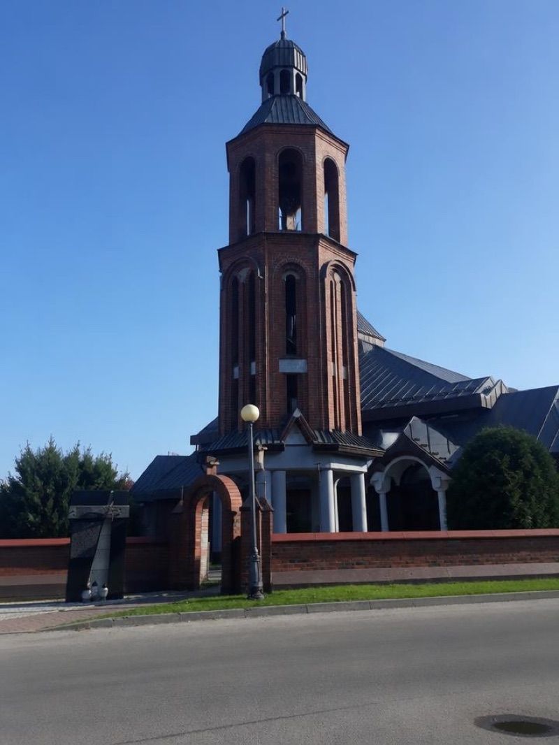 Kościół pw. Matki Bożej Królowej Aniołów, atrakcja w pobliżu dworca Tychy