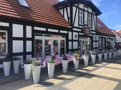 Cafe Góra Lodowa Ustka - lodziarnia, kawiarnia, cukiernia, okolice dworca Ustka