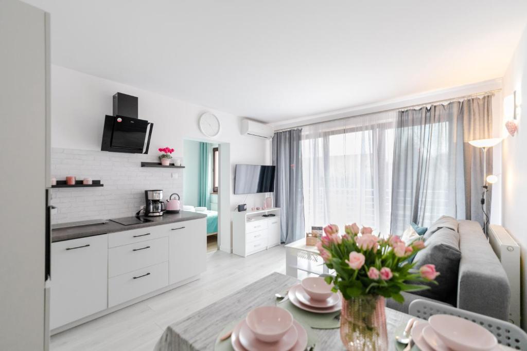 Apartament Flower z tarasem - Dream Apart, nocleg blisko dworca Ustroń Polana