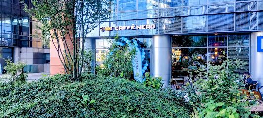 Green Caffè Nero, okolice dworca Warszawa Służewiec