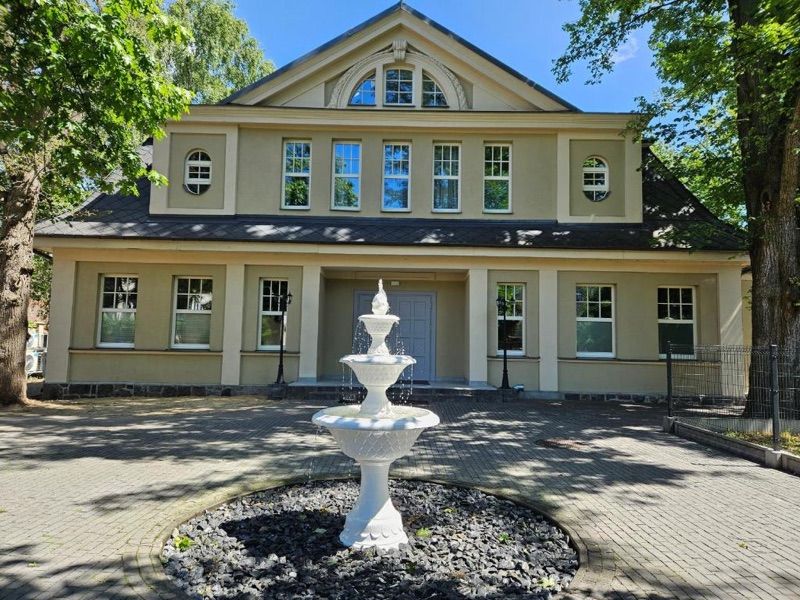 Perłowy Dworek, hotel blisko dworca Wejherowo
