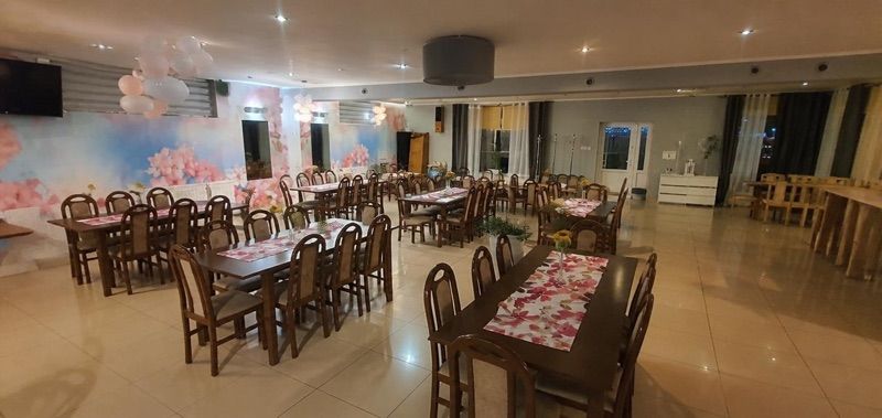 Restauracja Słoneczna, okolice dworca Wieleń Północny