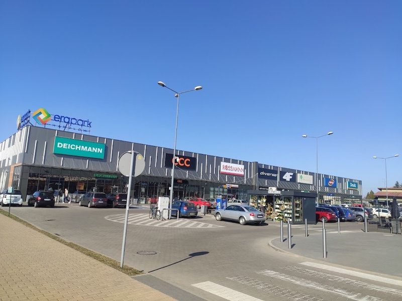 Era Park Handlowy Wieluń, galeria handlowa w pobliżu dworca Wieluń