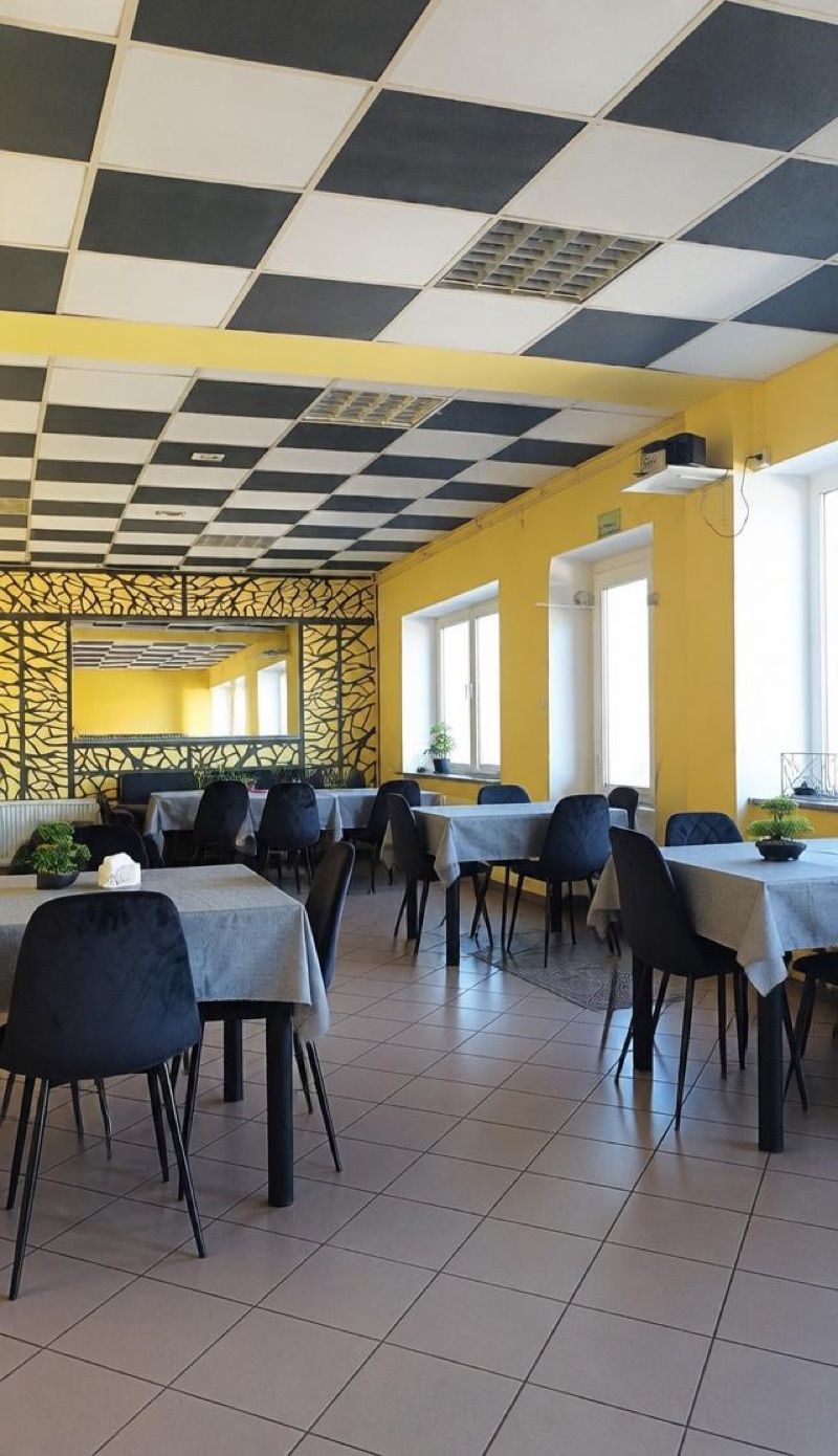 TREND food, okolice dworca Wieruszów M