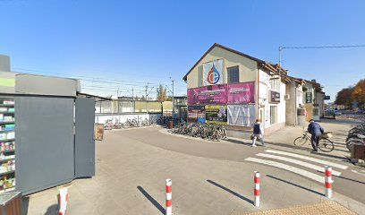 Kiosk RUCH, sklep przy dworcu Wołomin
