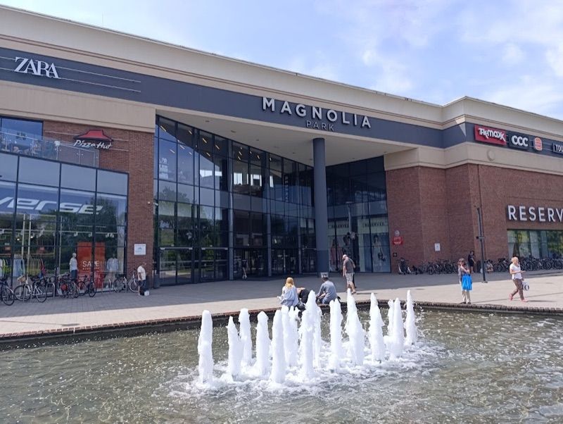 Magnolia Park, galeria handlowa w pobliżu dworca Wrocław Mikołajów
