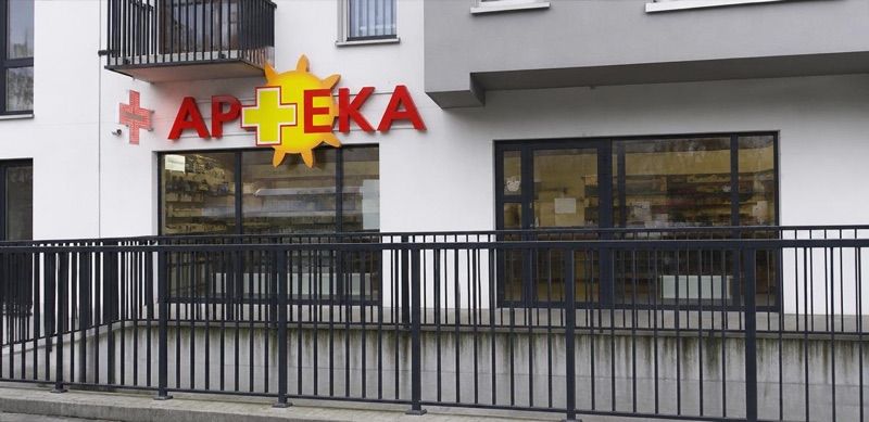 Apteka Słoneczna Biedronka, sklep przy dworcu Wrocław Nadodrze