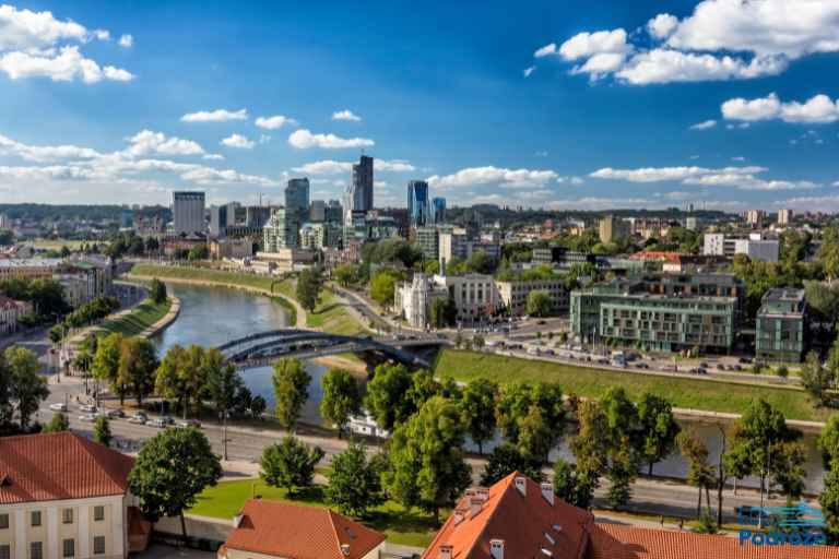 Widok na panoramę Wilna zdjęcie: panorama Wilna