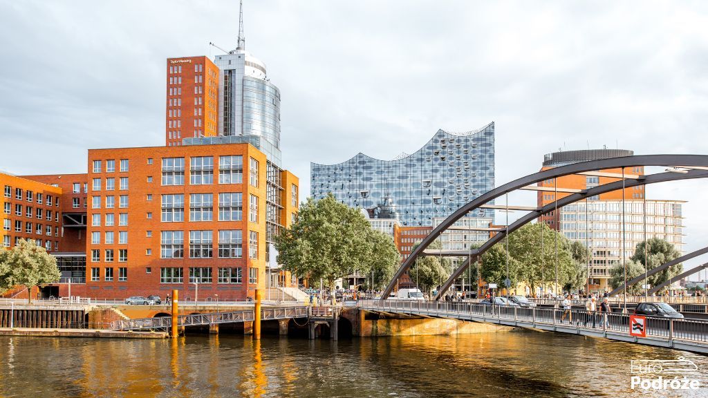 Hamburg – co warto zobaczyć? Najciekawsze atrakcje i zabytki miasta portowego Elbphilharmonie